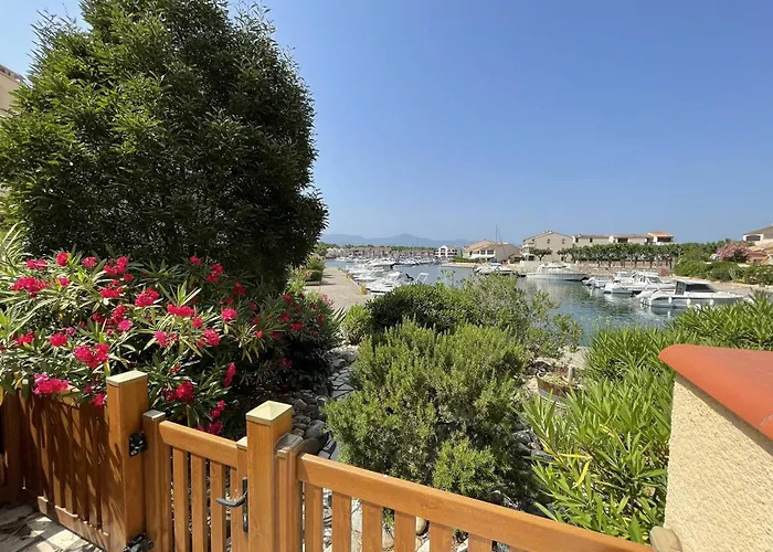 别墅 Pavillon Familial Avec Terrasse Et Mezzanine - Proche - Saint-cyprien - Fr-1-106-86