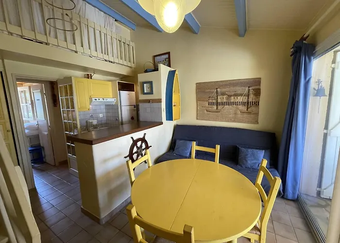 Pavillon Familial Avec Terrasse Et Mezzanine - Proche - Saint-cyprien - Fr-1-106-86