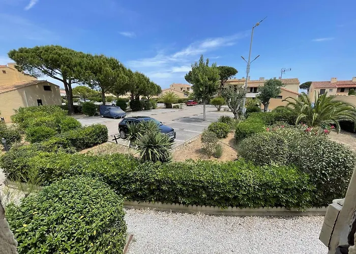 Pavillon Familial Avec Terrasse Et Mezzanine - Proche - Saint-cyprien - Fr-1-106-86 圣西普里安